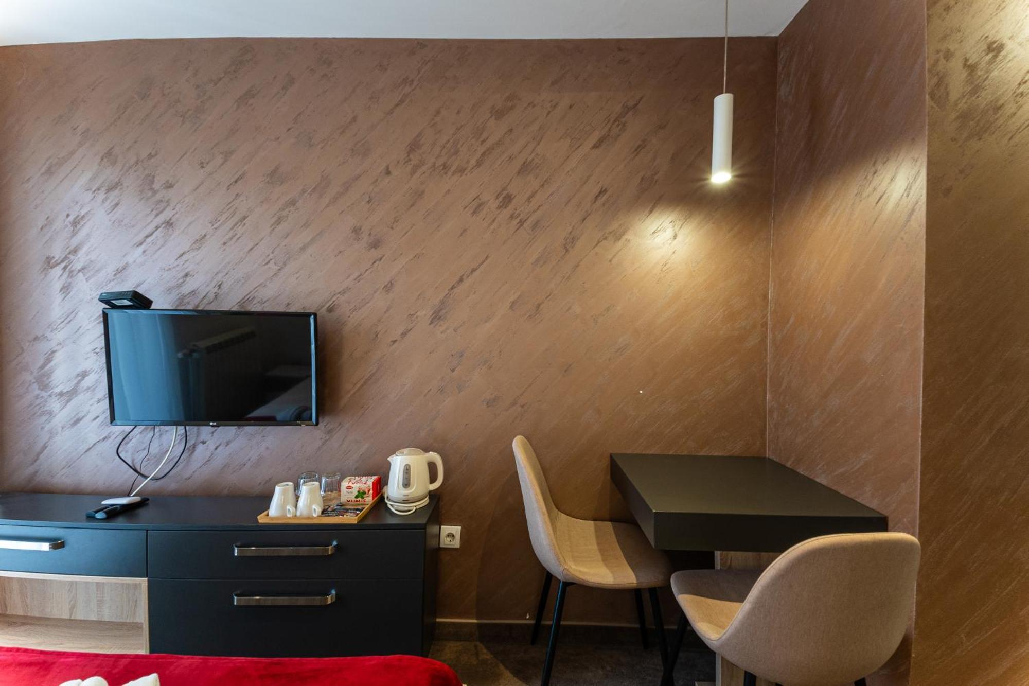 Nar Royalton Accommodation Ni 객실 사진