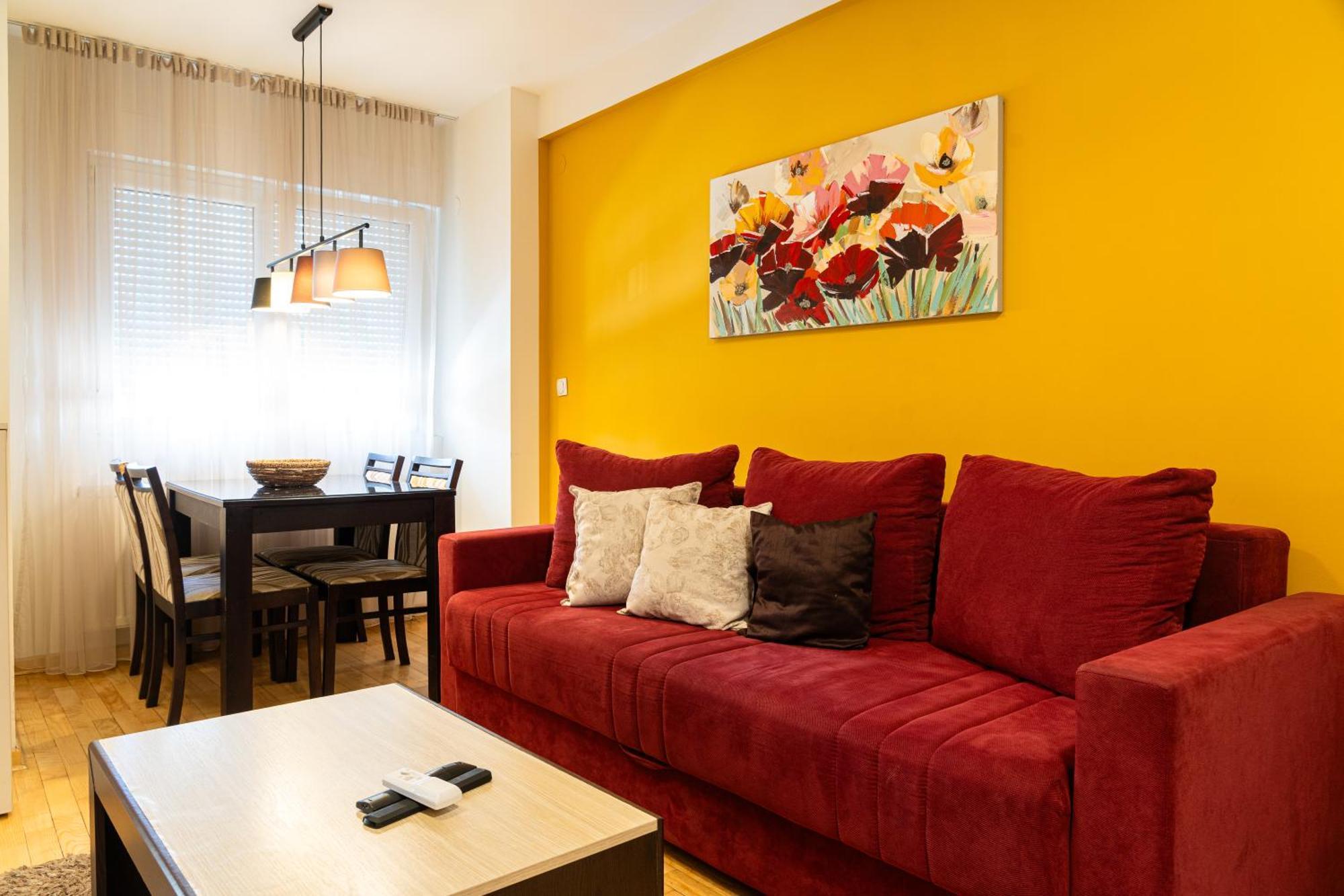 Nar Royalton Accommodation Ni 외부 사진