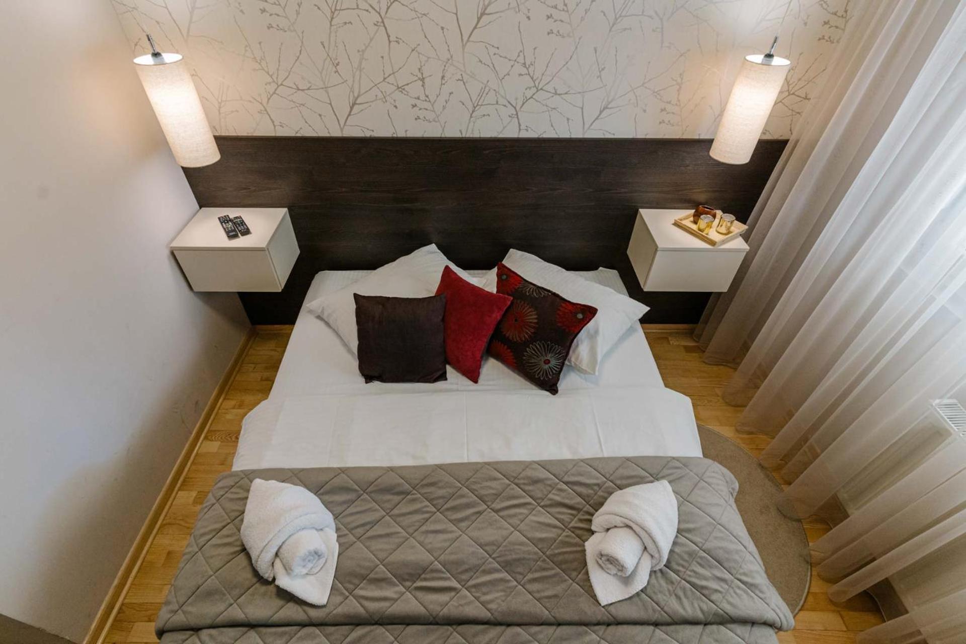 Nar Royalton Accommodation Ni 외부 사진